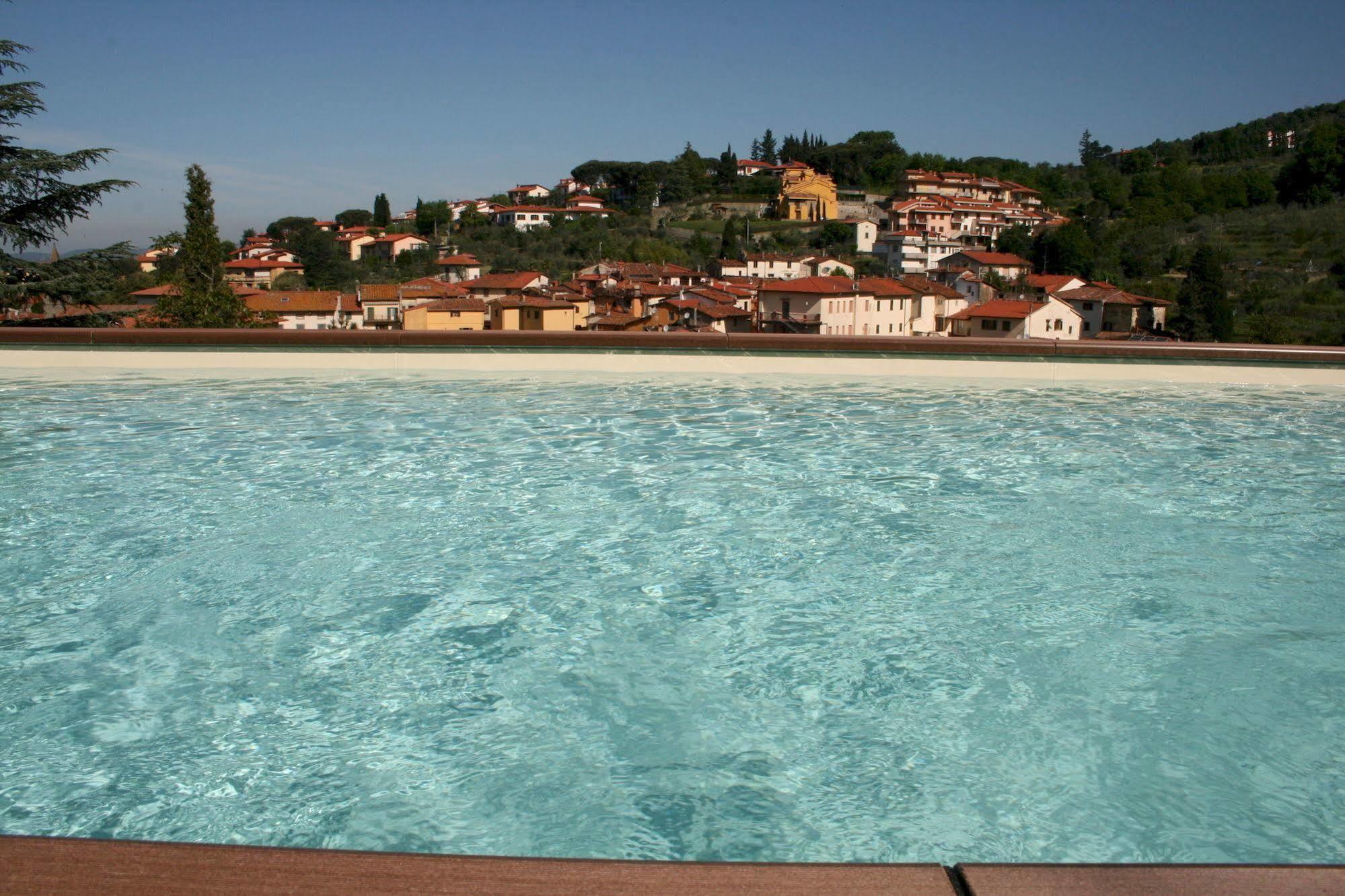 La Terrazza Di Reggello Hotel Exterior photo