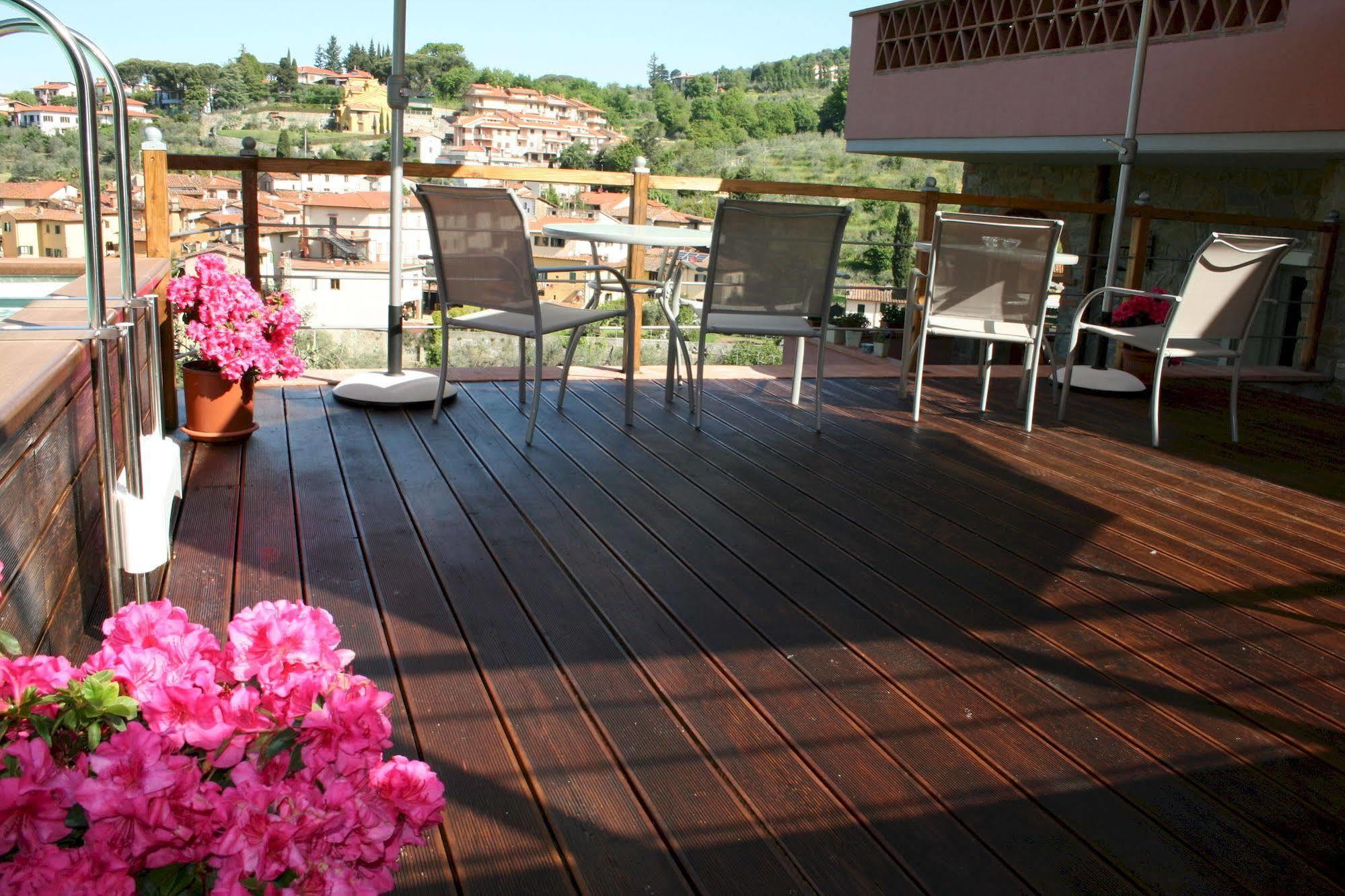 La Terrazza Di Reggello Hotel Exterior photo